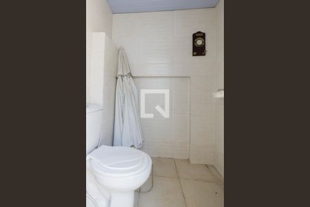 Casa de condomínio à venda com 380m², 3 quartos e 1 vaga Casa de condomínio à venda com 380m², 3 quartos e 1 vagaLavabo do Espaço Gourmet