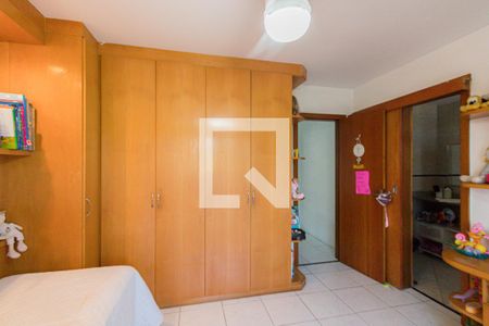 Casa de condomínio à venda com 380m², 3 quartos e 1 vaga Casa de condomínio à venda com 380m², 3 quartos e 1 vagaSuíte 2