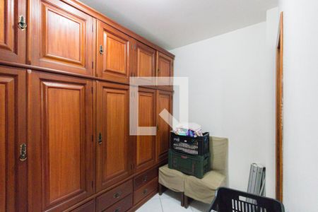 Casa de condomínio à venda com 380m², 3 quartos e 1 vaga Casa de condomínio à venda com 380m², 3 quartos e 1 vagaQuarto de Serviço