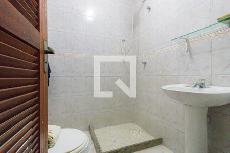 Casa de condomínio à venda com 380m², 3 quartos e 1 vaga Casa de condomínio à venda com 380m², 3 quartos e 1 vagaBanheiro de Serviço