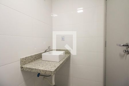 Banheiro  de apartamento para alugar com 1 quarto, 40m² em Vila Aricanduva, São Paulo