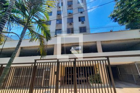 Apartamento à venda com 55m², 2 quartos e 1 vaga Apartamento à venda com 55m², 2 quartos e 1 vagaFachada