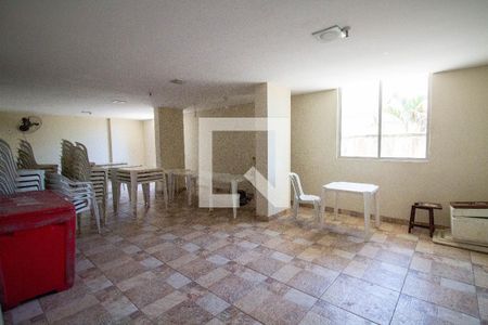 Apartamento à venda com 55m², 2 quartos e 1 vaga Apartamento à venda com 55m², 2 quartos e 1 vagaÁrea comum - Salão de festas