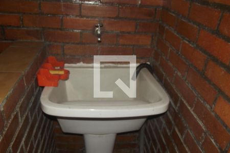 Casa à venda com 107m², 3 quartos e sem vagaÁrea de Serviço