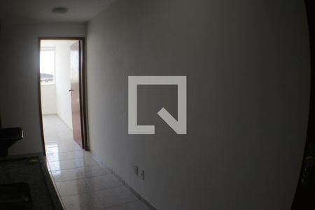 Cozinha de kitnet/studio para alugar com 1 quarto, 38m² em Curicica, Rio de Janeiro