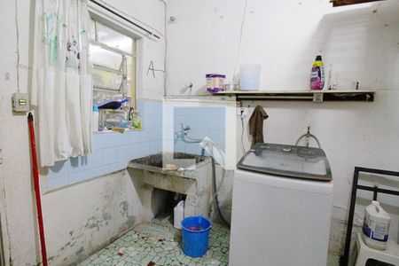 Casa à venda com 780m², 4 quartos e 5 vagas Casa à venda com 780m², 4 quartos e 5 vagasÁrea de Serviço