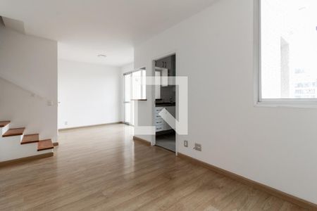 Sala de apartamento para alugar com 2 quartos, 70m² em Indianópolis, São Paulo