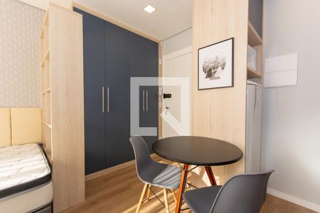 Sala de kitnet/studio para alugar com 1 quarto, 22m² em Mossunguê, Curitiba