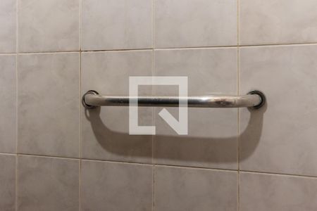 Apartamento à venda com 63m², 2 quartos e 1 vaga Apartamento à venda com 63m², 2 quartos e 1 vagaBanheiro- Barra de Apoio