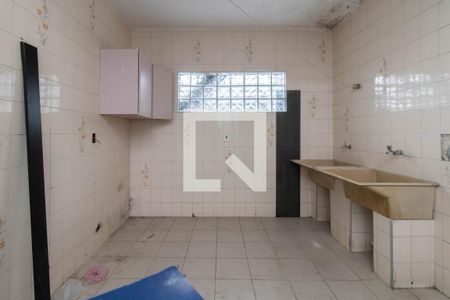 Casa à venda com 250m², 4 quartos e 3 vagas Casa à venda com 250m², 4 quartos e 3 vagasÁrea de Serviço