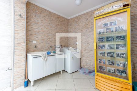 Casa à venda com 196m², 3 quartos e 2 vagasÁrea de Serviço