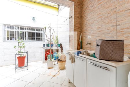 Casa à venda com 196m², 3 quartos e 2 vagasÁrea de Serviço