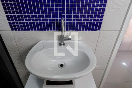 Casa à venda com 196m², 3 quartos e 2 vagasBanheiro