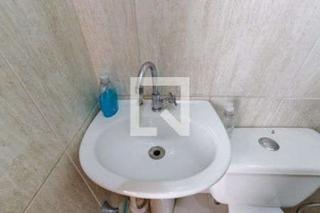 Casa à venda com 196m², 3 quartos e 2 vagasBanheiro de Serviço