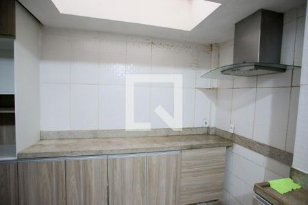 Casa à venda com 120m², 3 quartos e 1 vaga Casa à venda com 120m², 3 quartos e 1 vagaCozinha