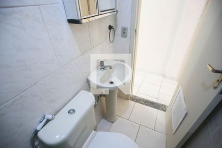 Casa à venda com 120m², 3 quartos e 1 vaga Casa à venda com 120m², 3 quartos e 1 vagaBanheiro Social