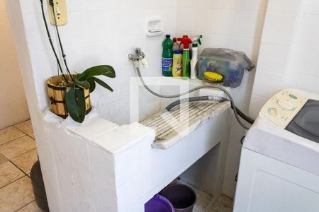 Apartamento para alugar com 70m², 3 quartos e 1 vaga Apartamento para alugar com 70m², 3 quartos e 1 vagaCozinha e Área de Serviço