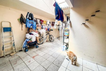 Casa à venda com 180m², 6 quartos e 2 vagasÁrea de Serviço