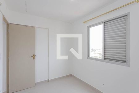 Quarto 1 de apartamento para alugar com 2 quartos, 57m² em Parque Fongaro, São Paulo