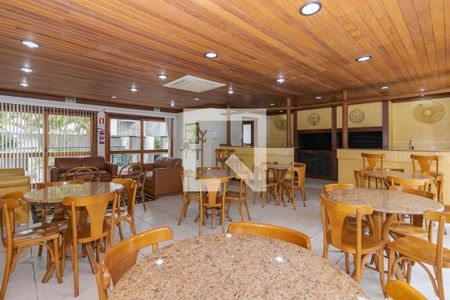 Apartamento à venda com 122m², 3 quartos e 1 vaga Apartamento à venda com 122m², 3 quartos e 1 vagaÁrea comum - Salão de festas