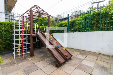 Apartamento à venda com 122m², 3 quartos e 1 vaga Apartamento à venda com 122m², 3 quartos e 1 vagaÁrea Comum - Playground