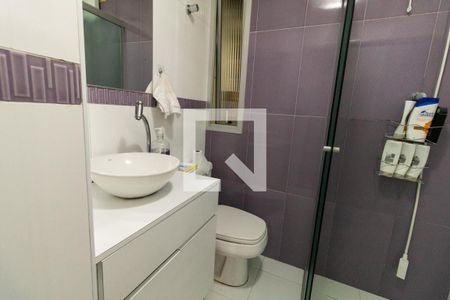 Apartamento à venda com 68m², 2 quartos e 1 vaga Apartamento à venda com 68m², 2 quartos e 1 vagaBanheiro