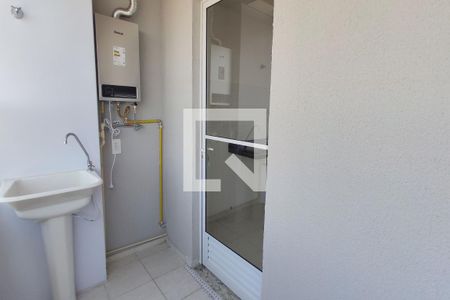 Apartamento para alugar com 43m², 2 quartos e sem vaga Apartamento para alugar com 43m², 2 quartos e sem vagaVaranda / área de serviço