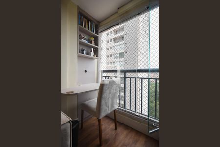 Varanda de apartamento à venda com 2 quartos, 47m² em Vila Andrade, São Paulo
