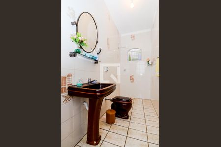 Casa à venda com 181m², 3 quartos e 2 vagasBanheiro Social 1