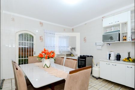 Casa à venda com 181m², 3 quartos e 2 vagasCozinha