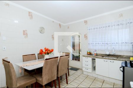 Casa à venda com 181m², 3 quartos e 2 vagasCozinha