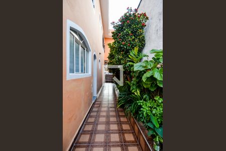 Casa à venda com 181m², 3 quartos e 2 vagasCorredor Lateral