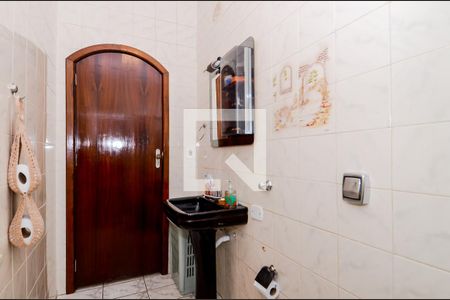 Casa à venda com 181m², 3 quartos e 2 vagasBanheiro Social 1