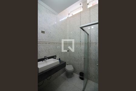 Casa à venda com 320m², 4 quartos e 3 vagasBanheiro Social