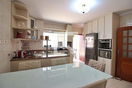 Casa à venda com 320m², 4 quartos e 3 vagasCozinha