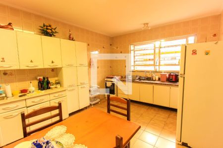 Casa à venda com 180m², 3 quartos e 4 vagasCozinha 