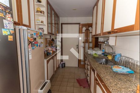 Apartamento à venda com 120m², 3 quartos e 2 vagas Apartamento à venda com 120m², 3 quartos e 2 vagasÁrea de Serviço