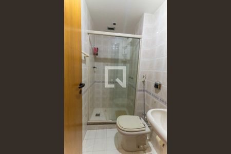 Apartamento à venda com 120m², 3 quartos e 2 vagas Apartamento à venda com 120m², 3 quartos e 2 vagasBanheiro da Suíte 2