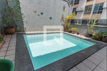 Apartamento à venda com 120m², 3 quartos e 2 vagas Apartamento à venda com 120m², 3 quartos e 2 vagasTerraço - Piscina