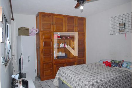 Casa à venda com 280m², 5 quartos e 2 vagas Casa à venda com 280m², 5 quartos e 2 vagasQuarto 5