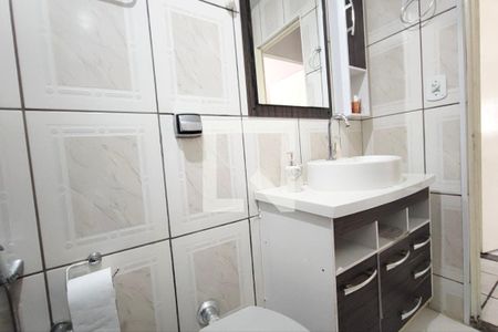 Casa à venda com 250m², 3 quartos e 3 vagasBanheiro suíte 