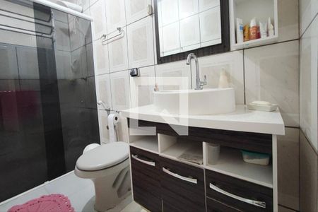 Casa à venda com 250m², 3 quartos e 3 vagasBanheiro suíte 