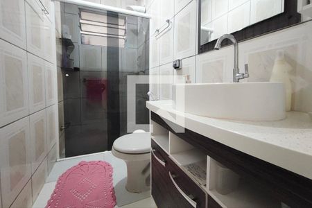 Casa à venda com 250m², 3 quartos e 3 vagasBanheiro suíte 