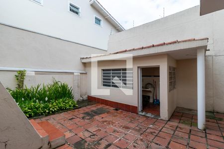 Casa à venda com 250m², 4 quartos e 4 vagas Casa à venda com 250m², 4 quartos e 4 vagasQuintal