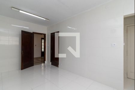 Casa à venda com 250m², 4 quartos e 4 vagas Casa à venda com 250m², 4 quartos e 4 vagasCozinha