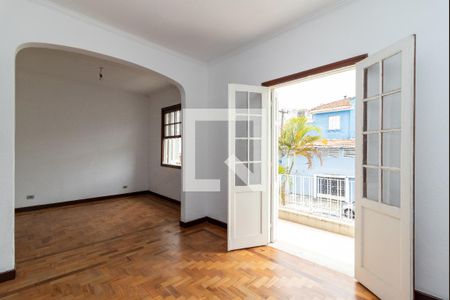 Casa à venda com 250m², 4 quartos e 4 vagas Casa à venda com 250m², 4 quartos e 4 vagasQuarto 1