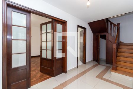 Casa à venda com 250m², 4 quartos e 4 vagas Casa à venda com 250m², 4 quartos e 4 vagasHall de Entrada