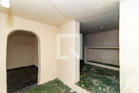 Casa à venda com 250m², 4 quartos e 4 vagas Casa à venda com 250m², 4 quartos e 4 vagasAdega