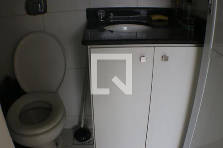 Casa à venda com 230m², 3 quartos e 2 vagasBanheiro do Quarto 2