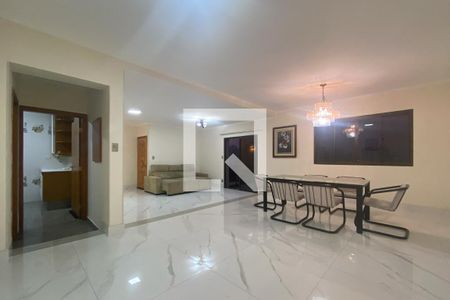 Apartamento para alugar com 156m², 3 quartos e 2 vagas Apartamento para alugar com 156m², 3 quartos e 2 vagasSala de Jantar